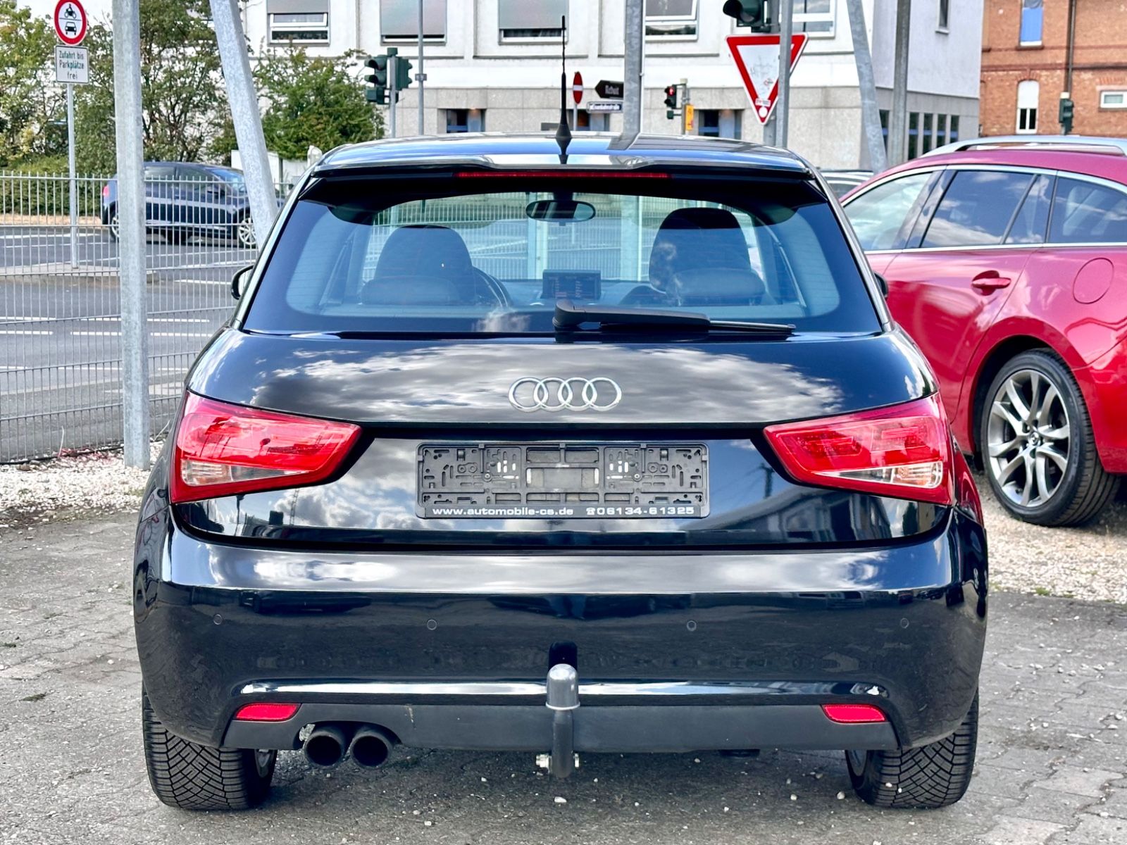Fahrzeugabbildung Audi A1 AMBITION*NAVI+AHK+LED
