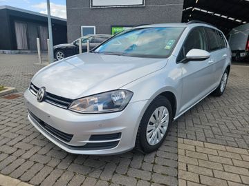 Volkswagen Golf - 2