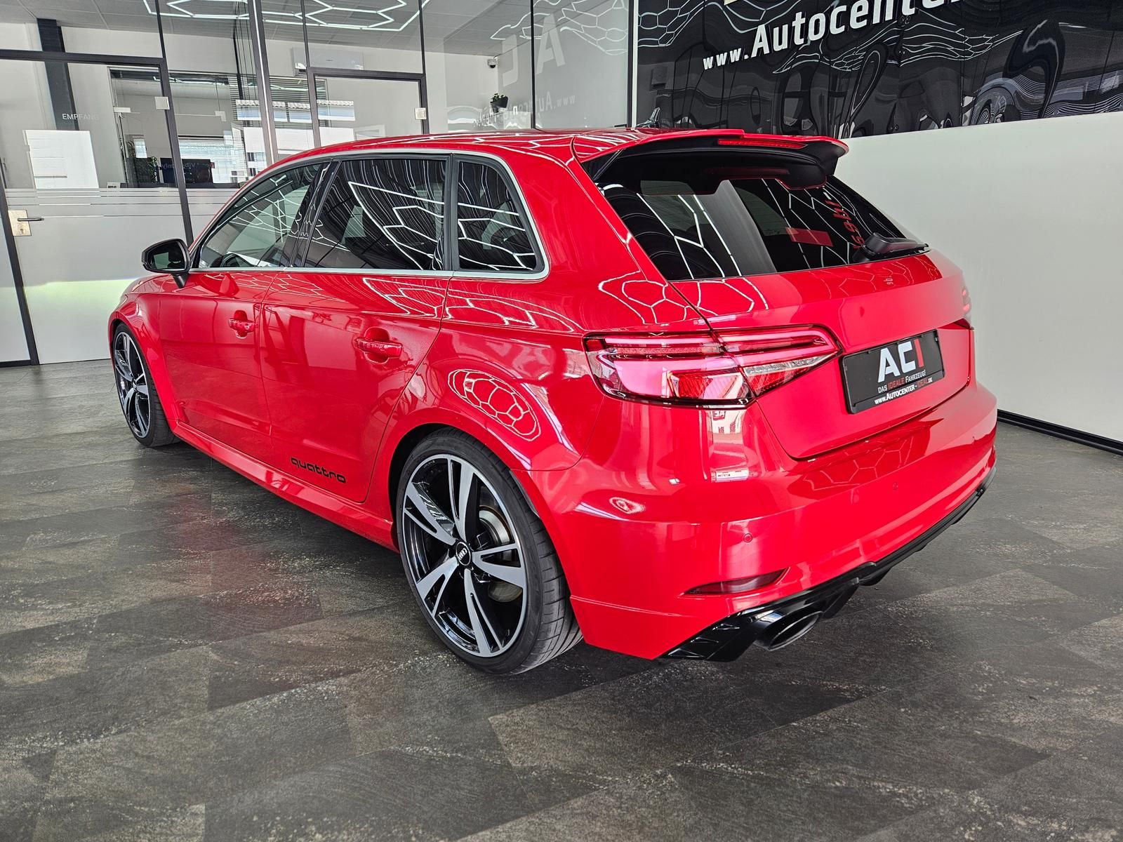 Audi RS3 2.5 TFSI quattro, foto 8