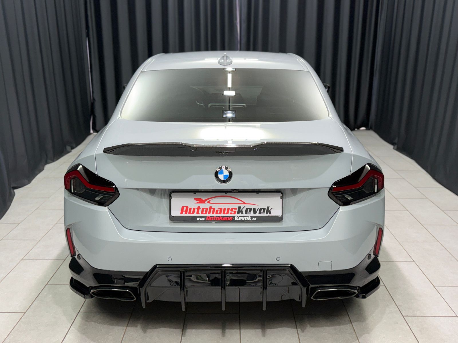 Fahrzeugabbildung BMW BMW M240i xDrive|GRAIL|EVENTURI|M-SItz|LASER|H&K