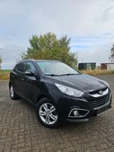 Hyundai TUCSON ix35, 1.6 Diesel, Ahk, Shz, Tempo, Navi - gebrauchte Hyundai TUCSON aus dem Jahr 2013
