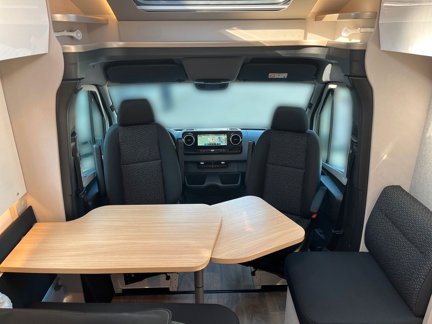 Fahrzeugabbildung HYMER / ERIBA / HYMERCAR Hymer Tramp S 585 - 170PS / Automatik