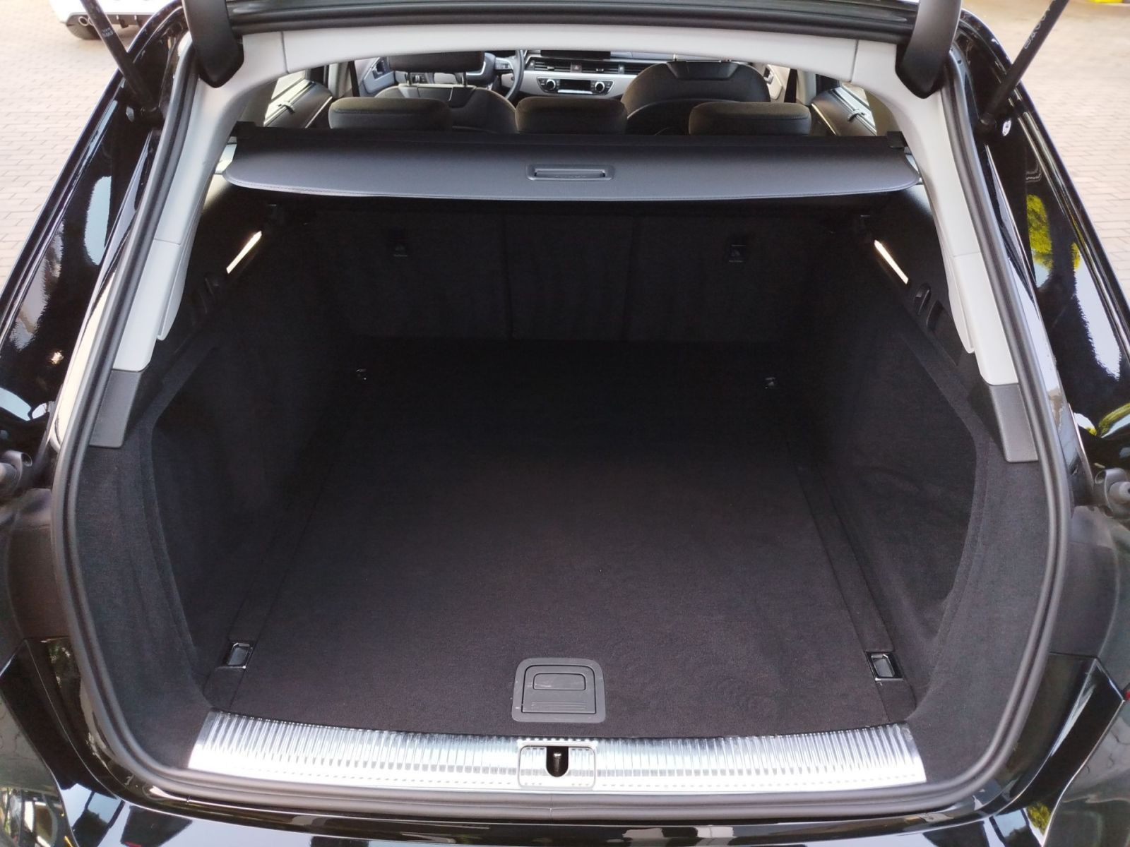 Audi A4 - Bild 9