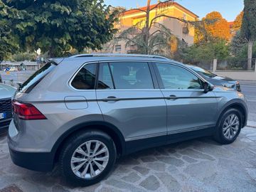 Volkswagen Tiguan - 5