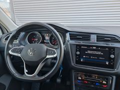 Fahrzeugabbildung Volkswagen Tiguan 2.0 TDI Life LED NAVI SHZ APP ACC