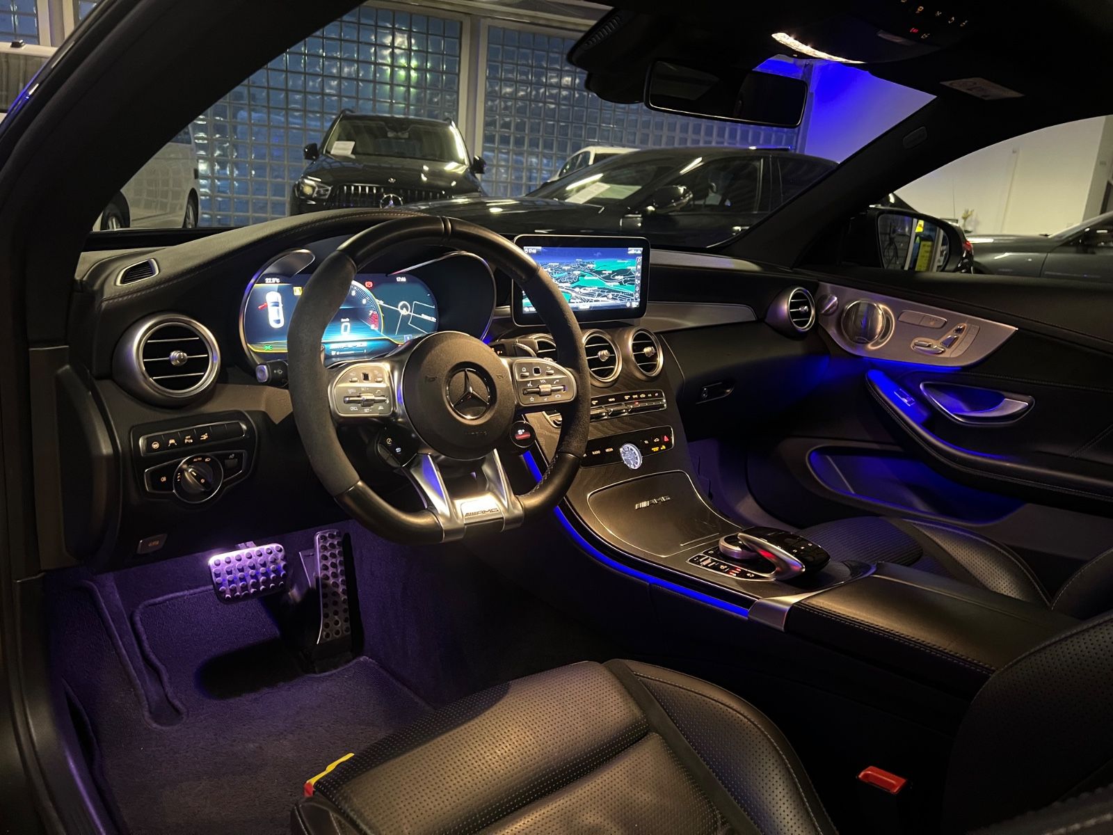 Fahrzeugabbildung Mercedes-Benz C 63 S AMG Coupe PERFORMANCE*DESIGNO-MAGNO*AERO*