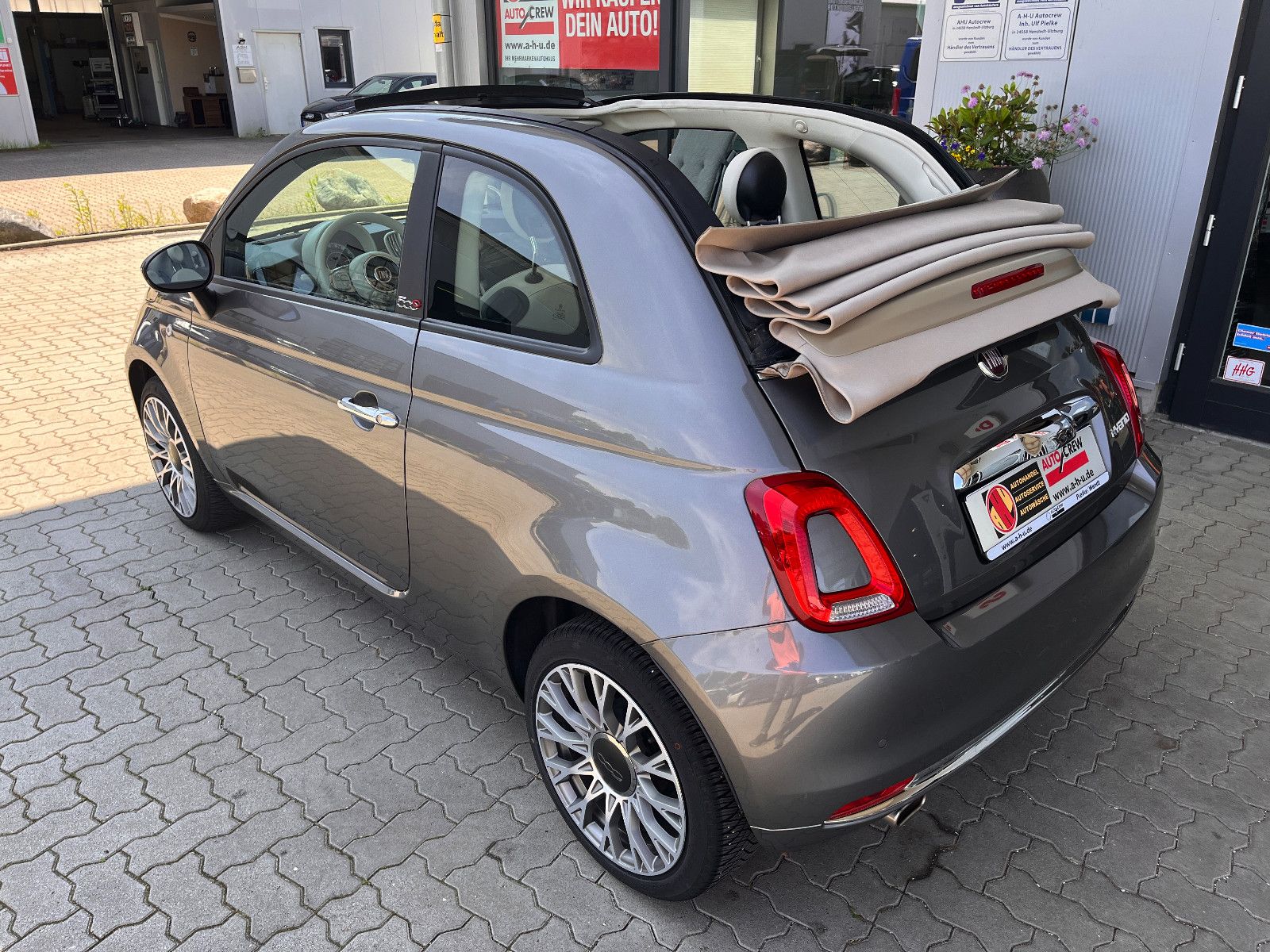 Fahrzeugabbildung Fiat 500C Lounge