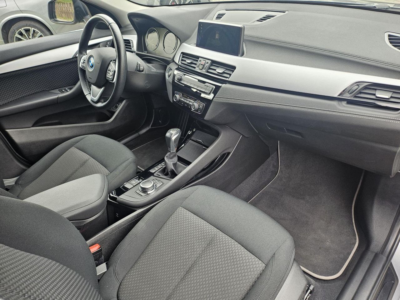 BMW X2 x25e Advantage Navi LED Sitzh.Tempom.ParkAss foto 9
