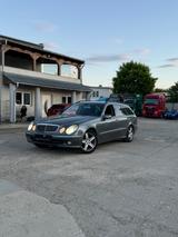 Mercedes-Benz E 240 TÜV NEU AVANTGARDE  - Mercedes-Benz E 240: Kombi