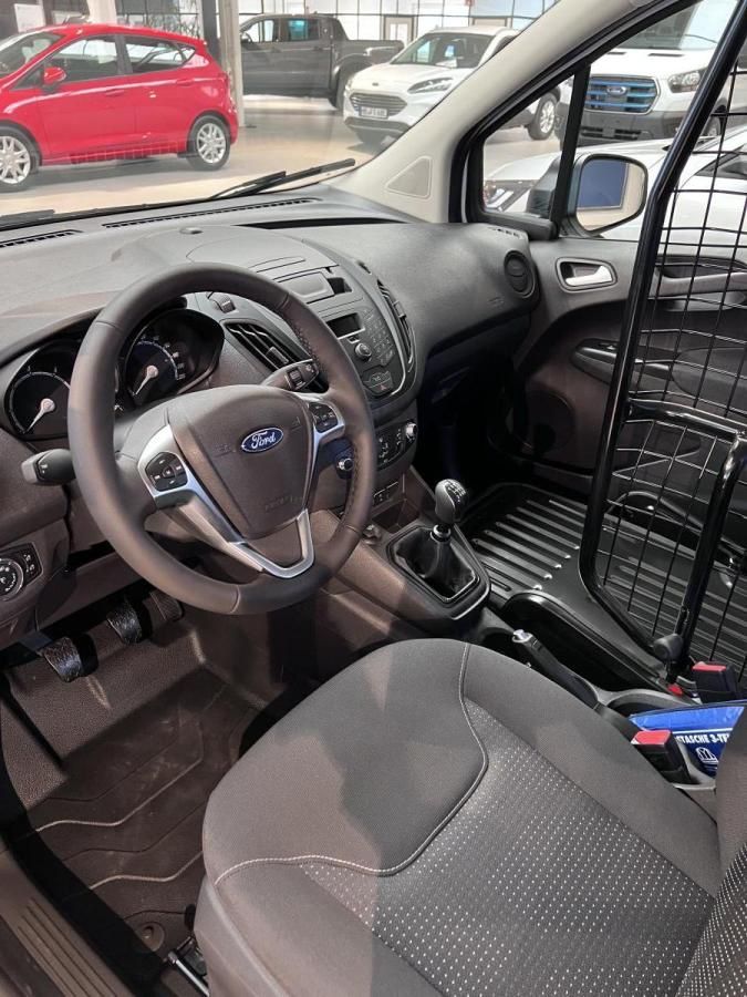 Fahrzeugabbildung Ford Transit Courier Trend *LIEFERUNG APRIL* NAVI