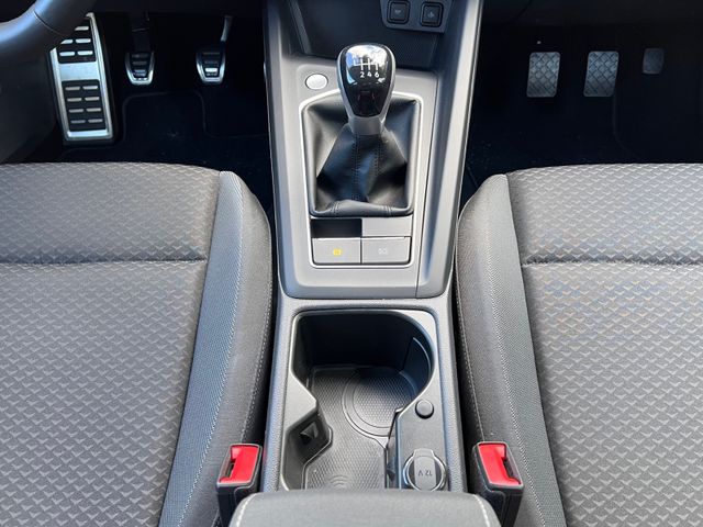 Golf VIII Active 2.0 TDI LED TRAVEL PDC