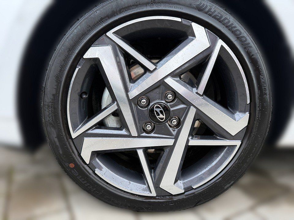 Fahrzeugabbildung Hyundai New i20 & BAYON 1.0 Benzin (FL) Benzin