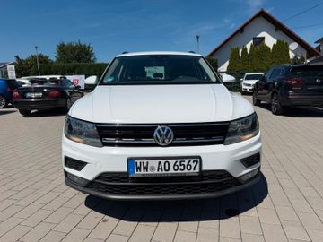 Volkswagen Tiguan - 2