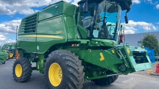 John Deere T 560i HM