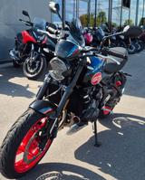 Triumph Trident 660 Triple Tribute Edition - Triumph Trident 660 Triple Tribute