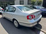 Volkswagen Passat 1.6 16V FSI Lim.  aus Rentnerhand - Volkswagen Passat: V6 Fsi