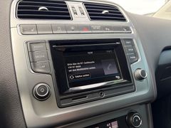 Fahrzeugabbildung Volkswagen Polo 1.0 Allstar Klima Einparkhilfe Tempomat 15"