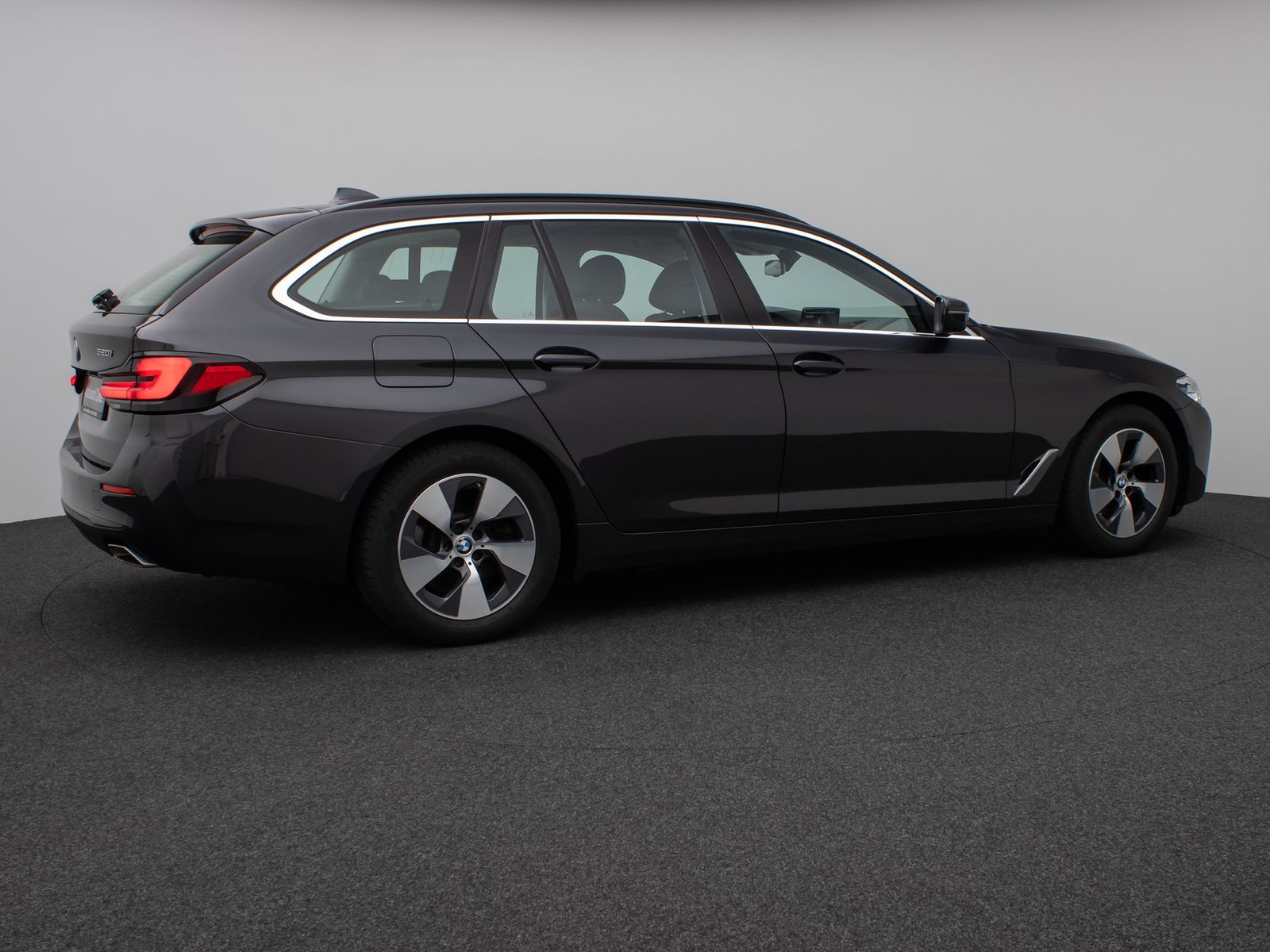 Fahrzeugabbildung BMW 520i DAB WLAN CockPitProPDC Sitzhzg LED Alarm