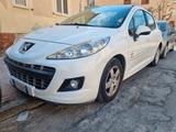 Peugeot 207 1.4 HDi 70CV 5p. Sweet Years - Peugeot 207 mit Diesel-Antrieb: 1.4