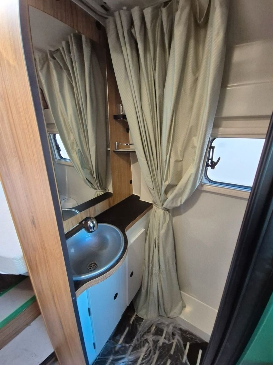 Fahrzeugabbildung Karmann Dexter DE 600 Concept Paket