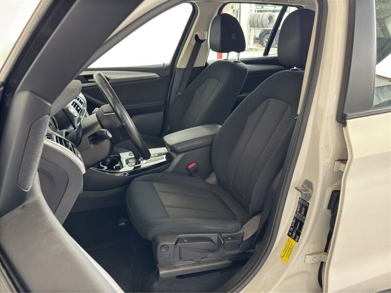 BMW X3 xDrive20dA Navi.LED.Driveass.Rükamera.HiFi foto 8