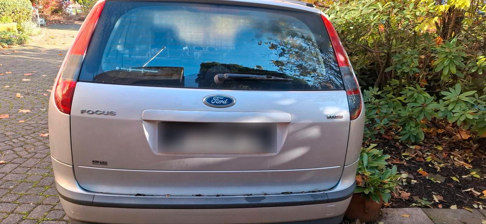 Ford Focus 2007 — interior