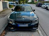 BMW 330i M Paket - BMW 330 mit Benzin-Antrieb: Limousine, 330i M Paket