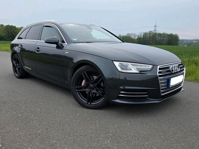AUDI Audi A4 2.0 TDI Quattro 190 PS S-Line Lede...