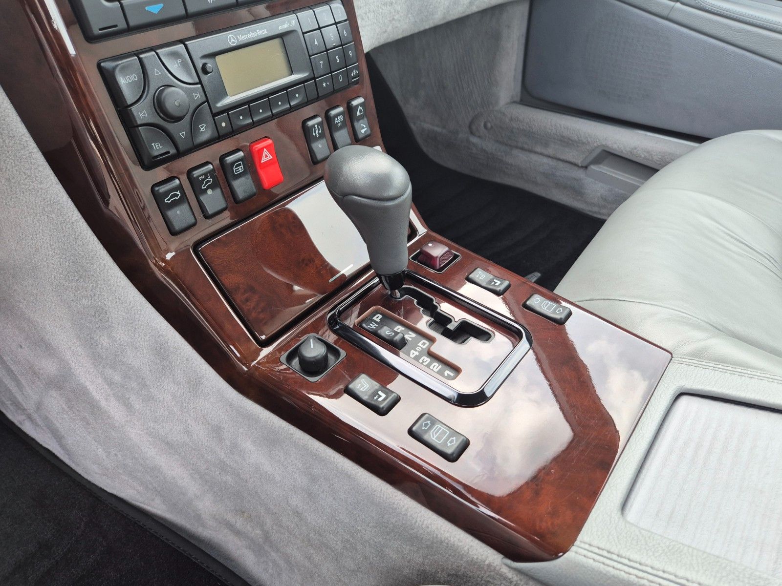 Fahrzeugabbildung Mercedes-Benz SL 320/Originale 4.480 km!/Ausnahmefahrzeug