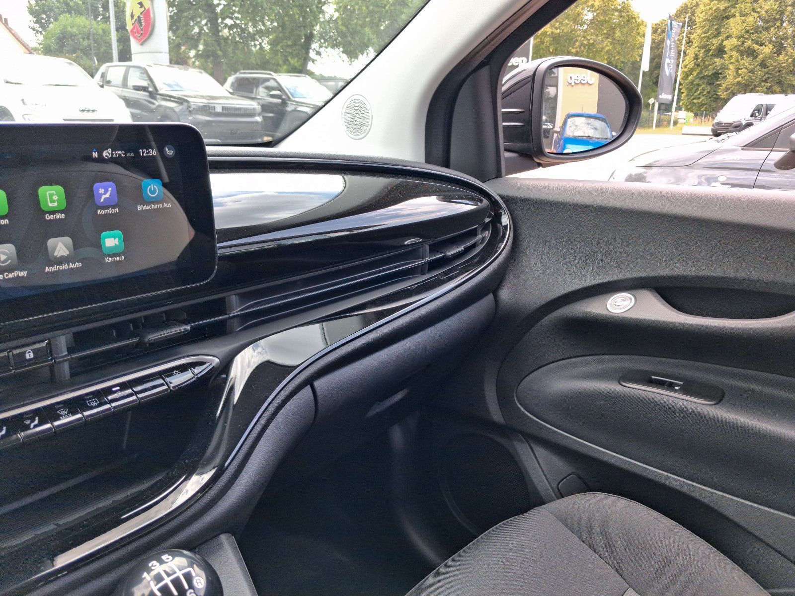 Fahrzeugabbildung Fiat 500 1.0 Hybrid FireFly 48 kW Icon