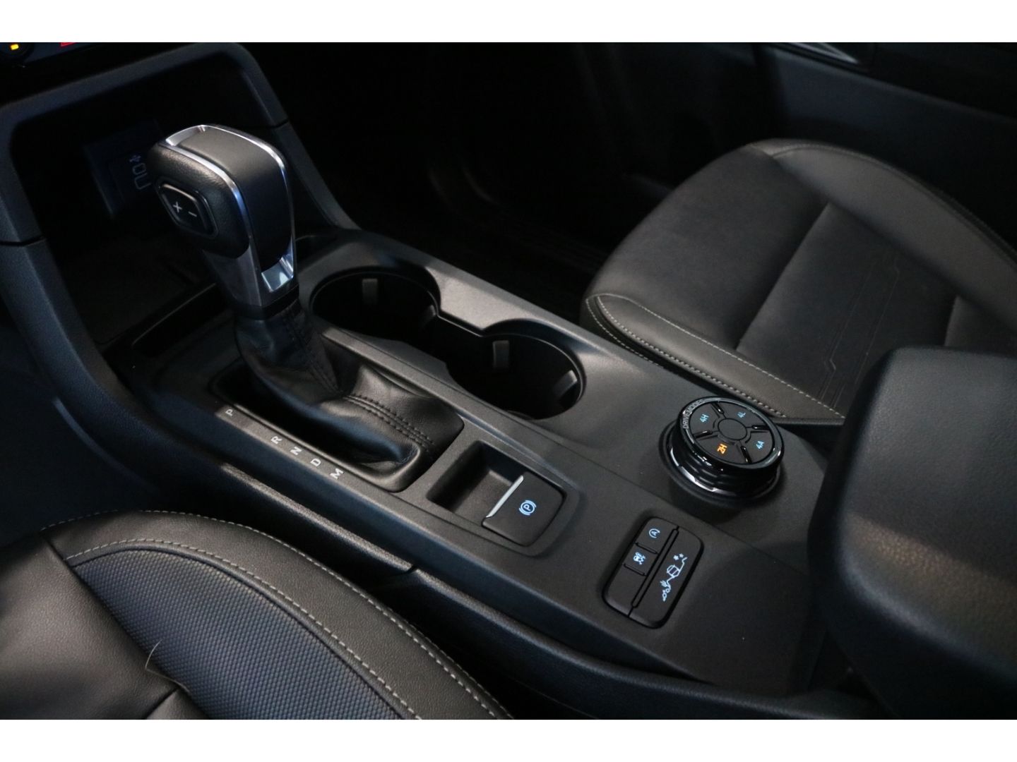 Fahrzeugabbildung Ford Ranger Tremor e-4WD Doppelkabine AHK Navi ACC