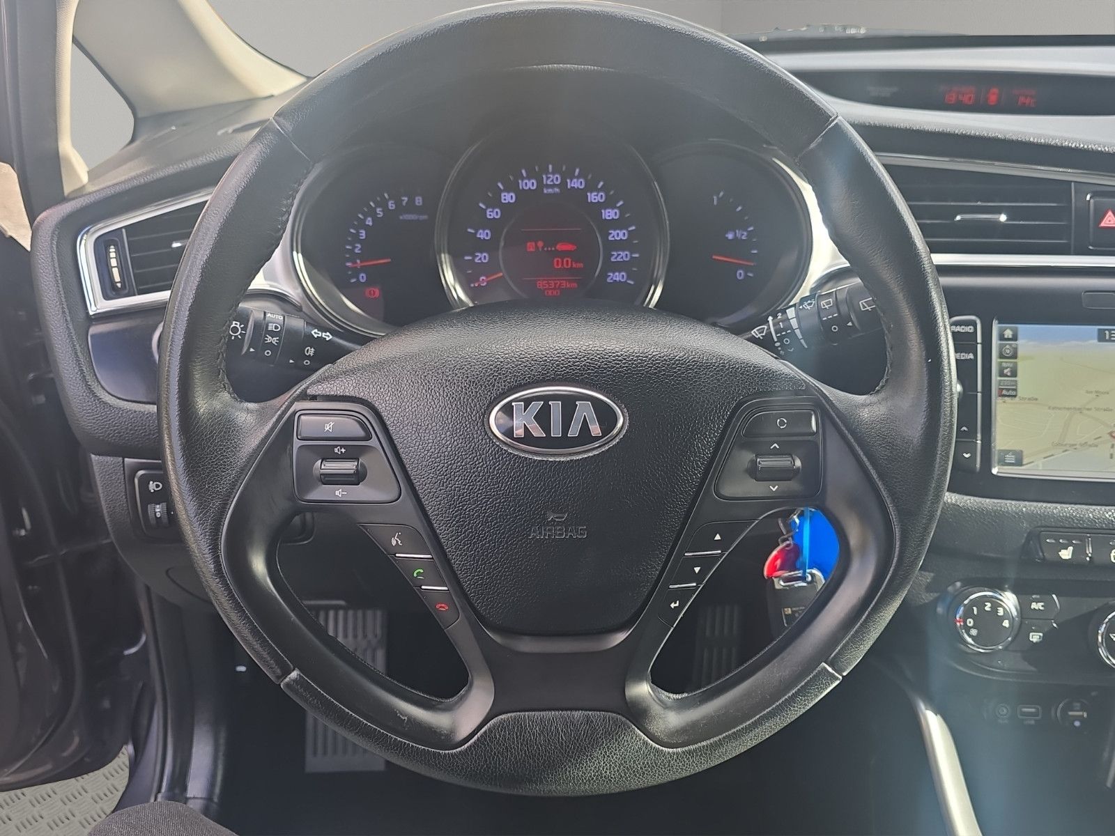 Fahrzeugabbildung Kia Cee'd Lenkradheizung/ NAVI/ RÜCKFAHRKAMERA