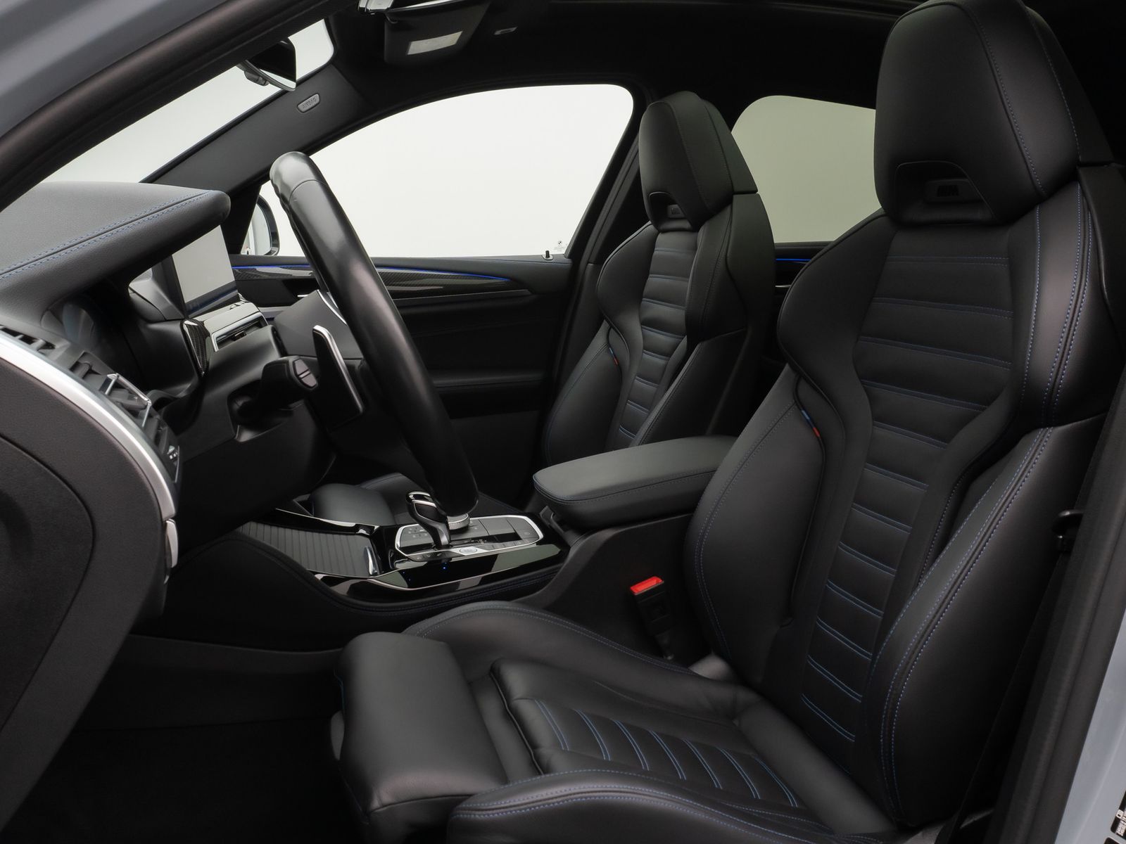 Fahrzeugabbildung BMW X4 xD30d M Sport Laser Panorama 360°HUD DAB HiFi