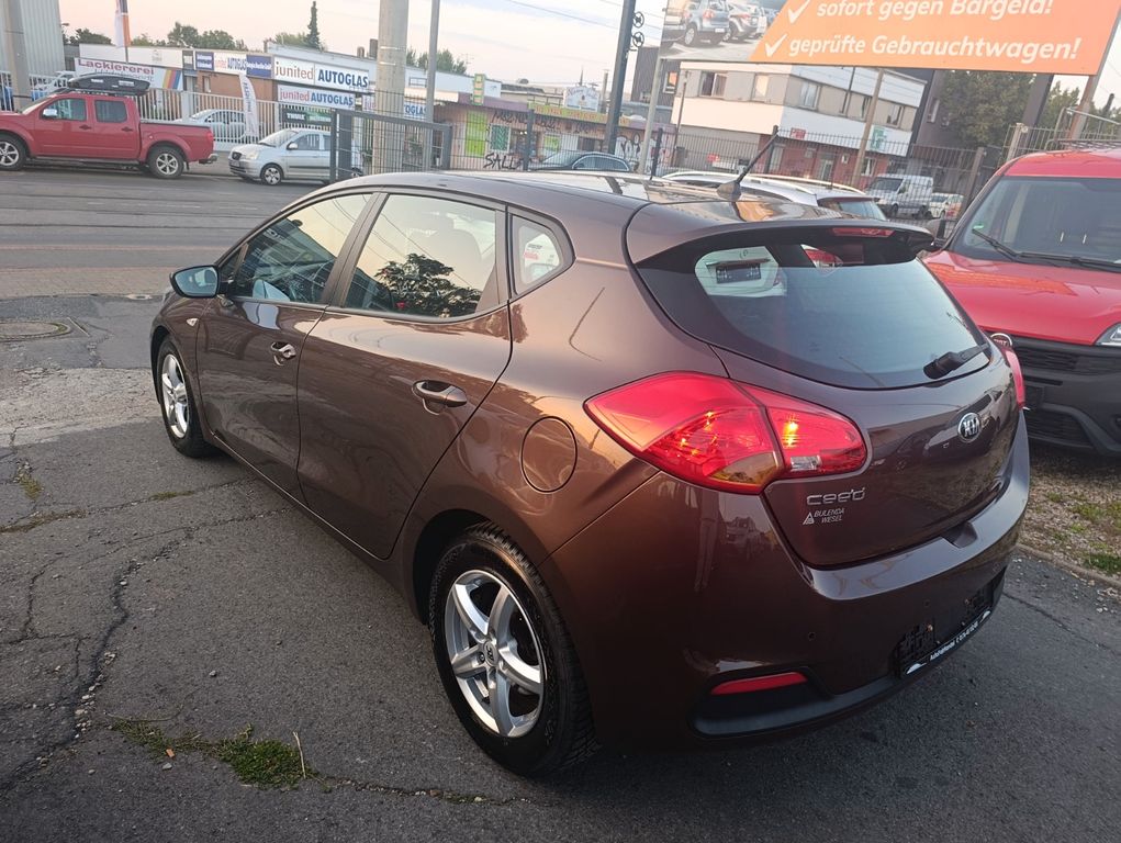 Kia cee'd / Ceed 