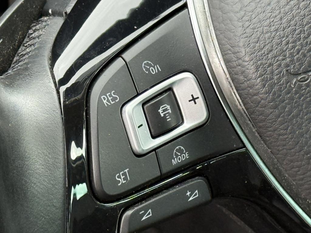 VOLKSWAGEN PASSAT R-LINE - 239 CV - HIGHLINE - 4MOTION - BVA - ALCANTARA