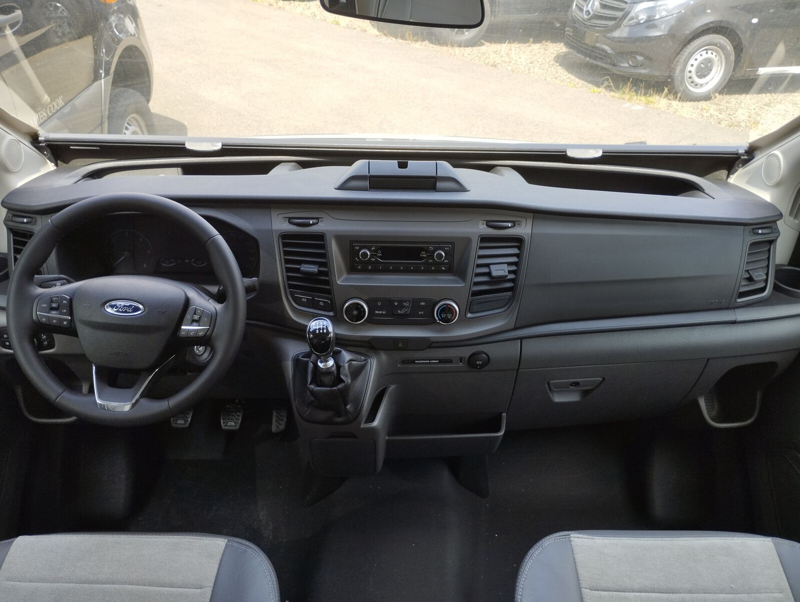 Fahrzeugabbildung Karmann Dexter 570 4x4