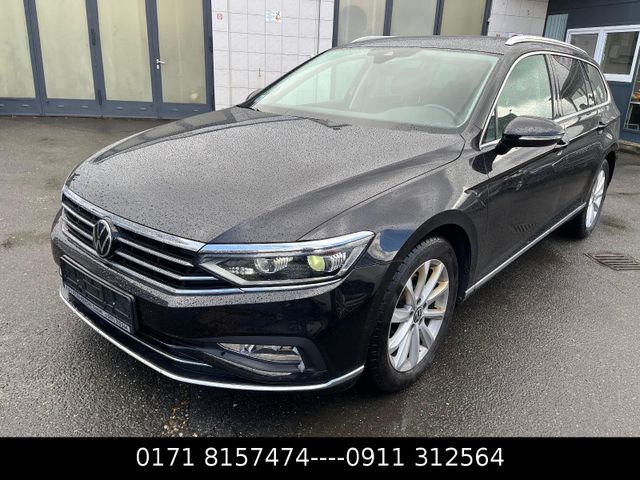 VW Passat    Elegance