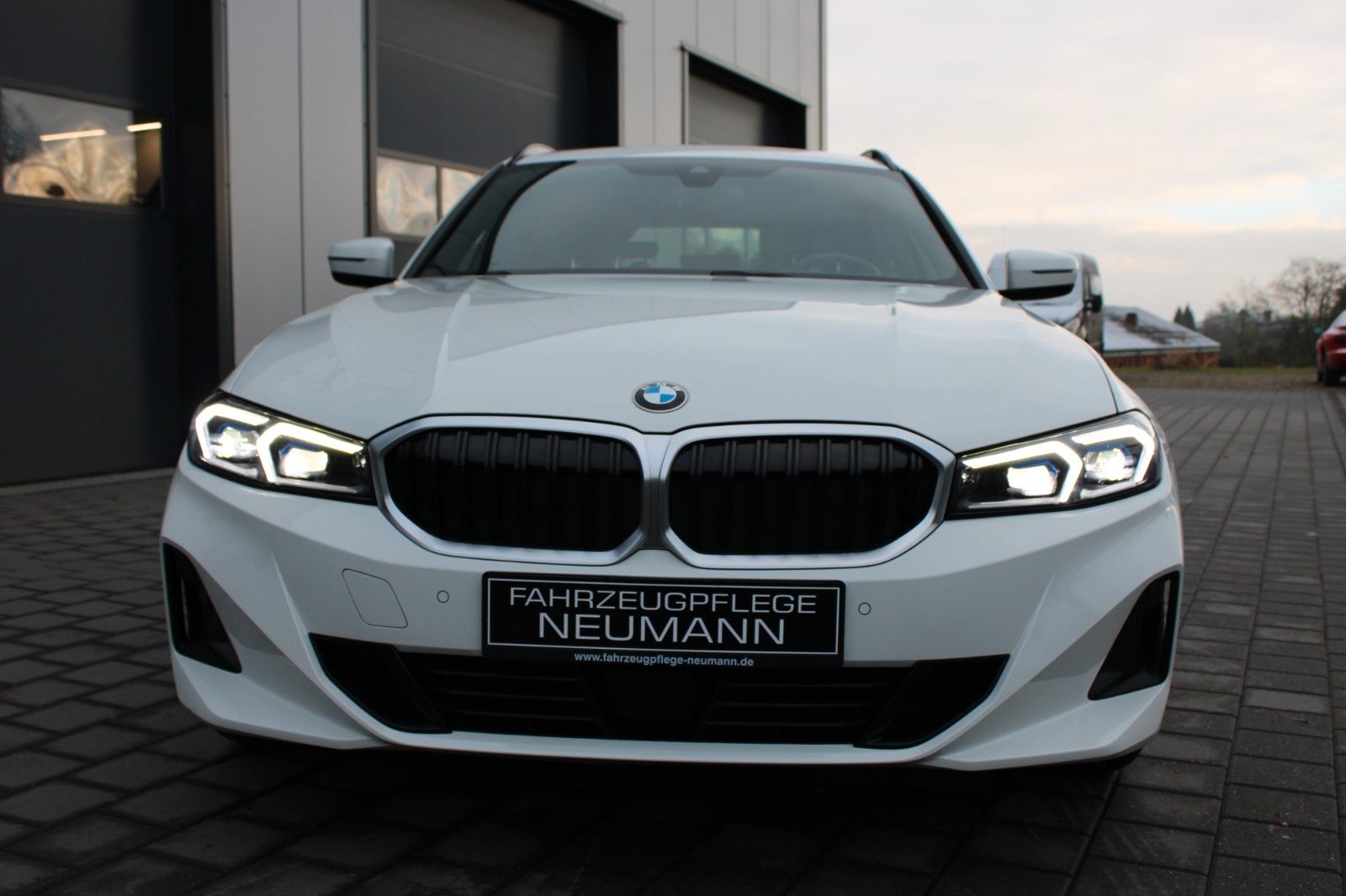 BMW 318d Touring LEDER AHK PDC LED NAVI SHZ foto 5