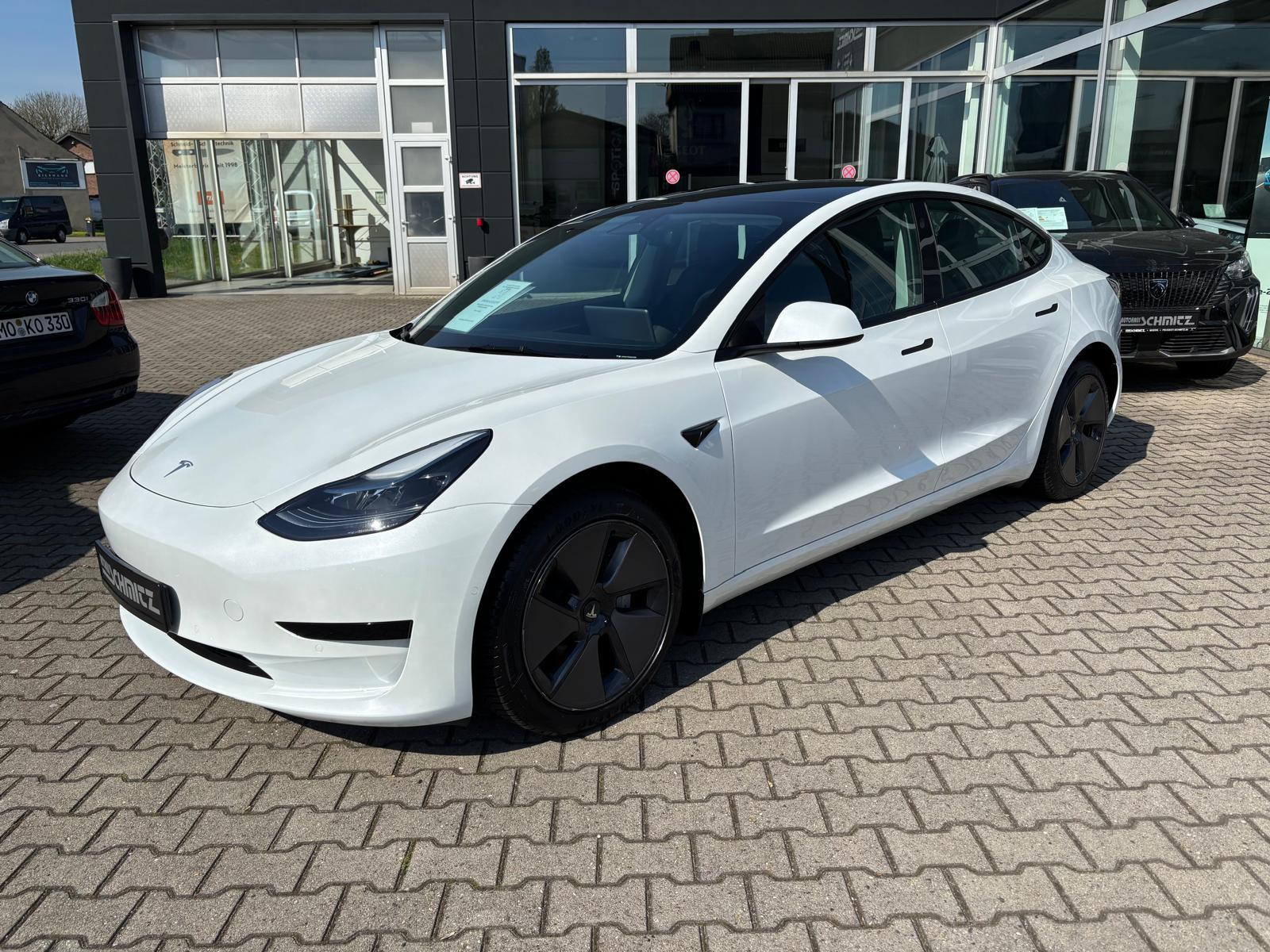 Tesla Model 3 Basis RWD