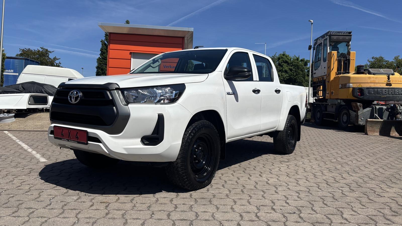 Toyota Hilux Double Cab  4x4