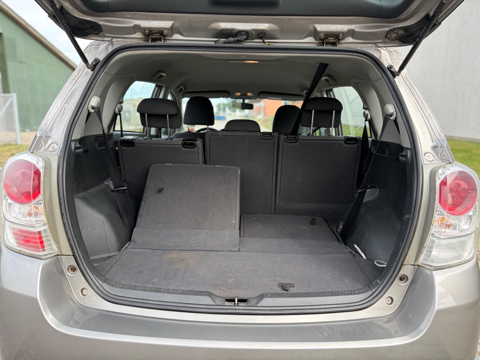 Toyota Verso 2015 — photo 7