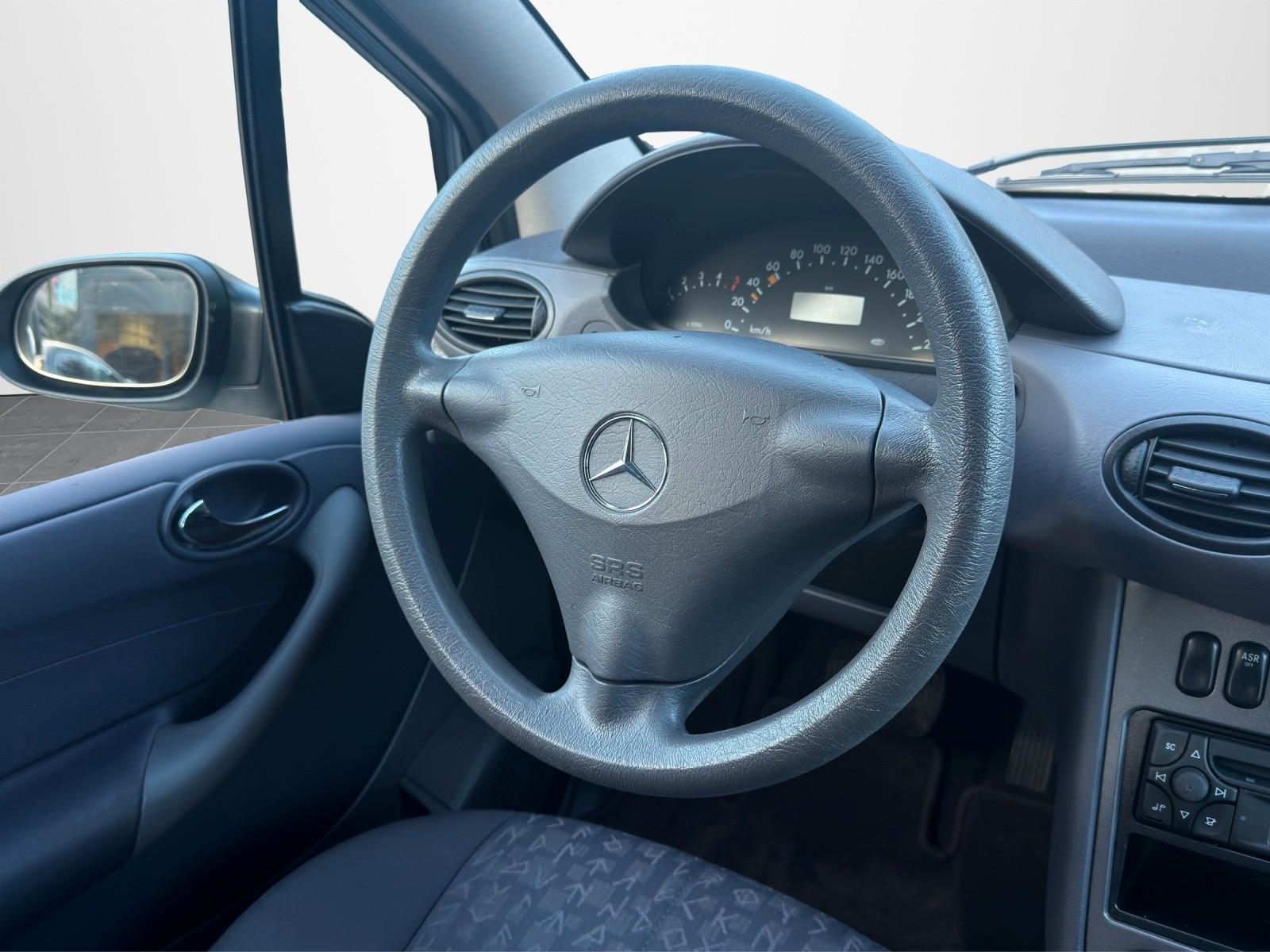 Mercedes-Benz A170 2004 — photo 21