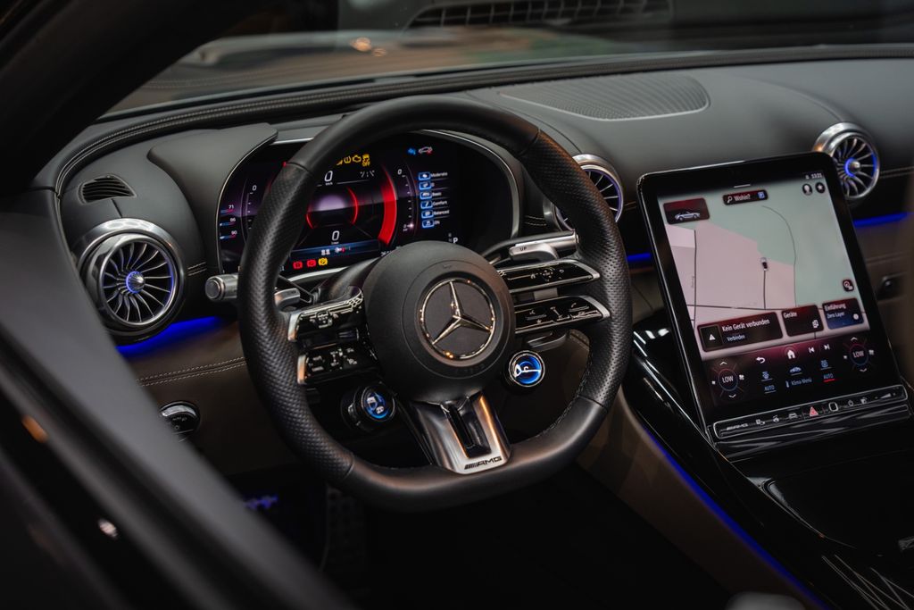 MERCEDES-BENZ SL 63 AMG*BURMESTER*360*HU* MANUFAKTUR*1.HAND MERCEDES-BENZ SL 63 AMG*BURMESTER*360*HU* MANUFAKTUR*1.HAND