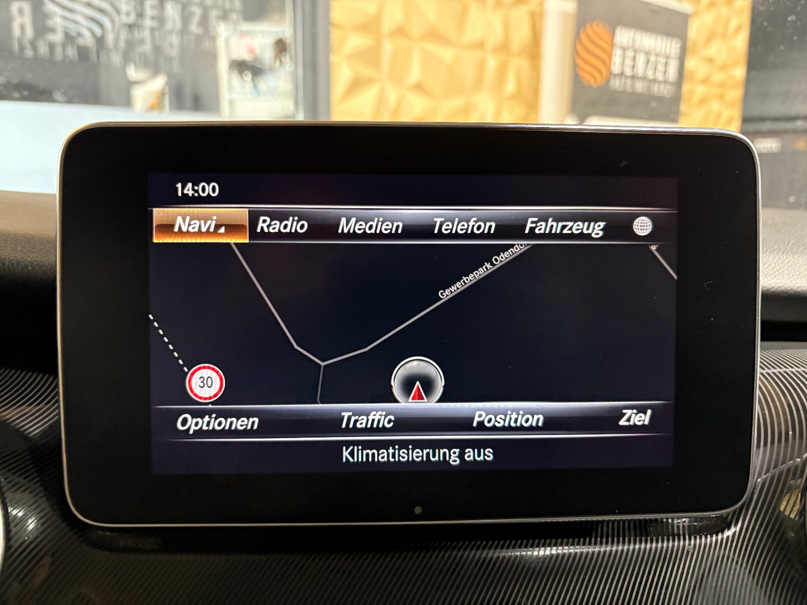 Fahrzeugabbildung Mercedes-Benz V 220d EDITION lang /8-SITZ/BURMESTER/KAMERA/