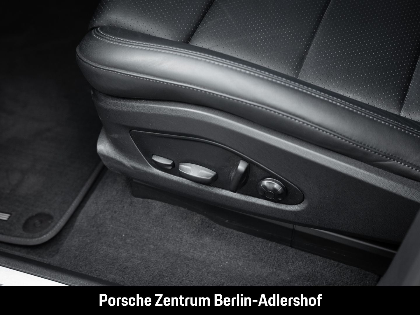 Porsche Macan 4 InnoDrive HA-Lenkung HeadUp Luftfederung foto 20