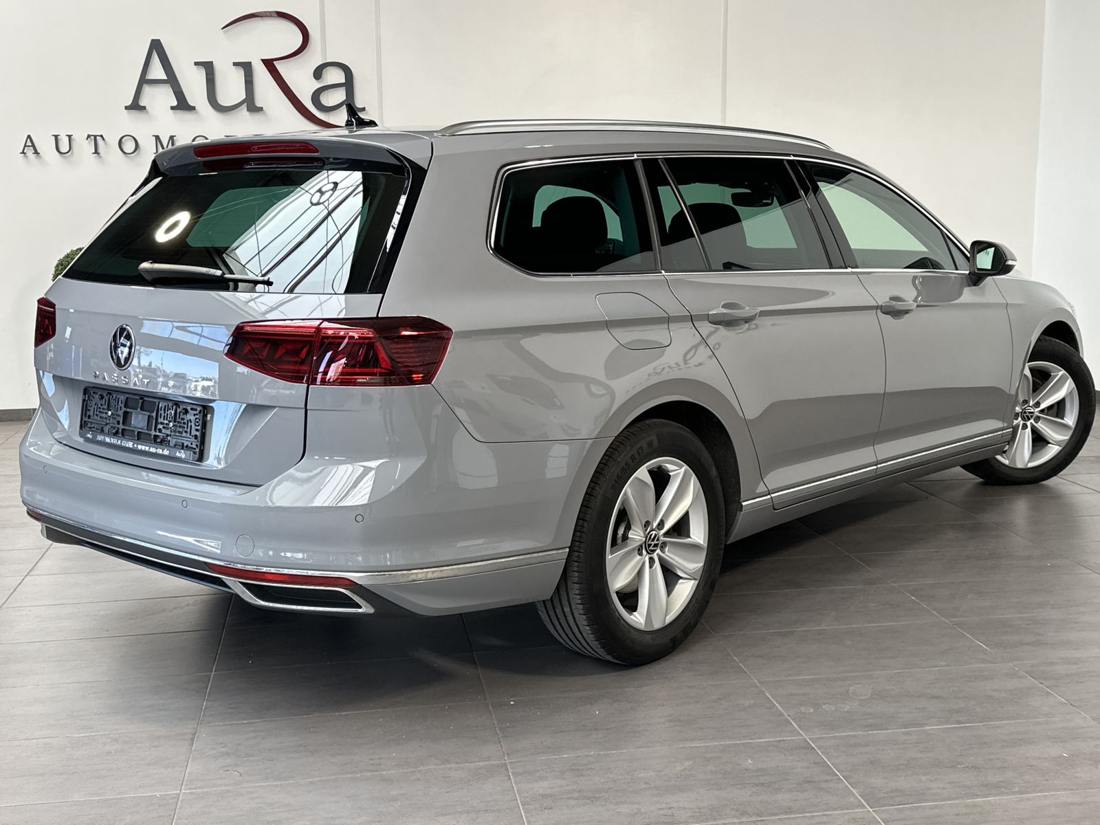 Fahrzeugabbildung Volkswagen Passat Variant 2.0 TDI DSG Elegance NAV+LED+AHK