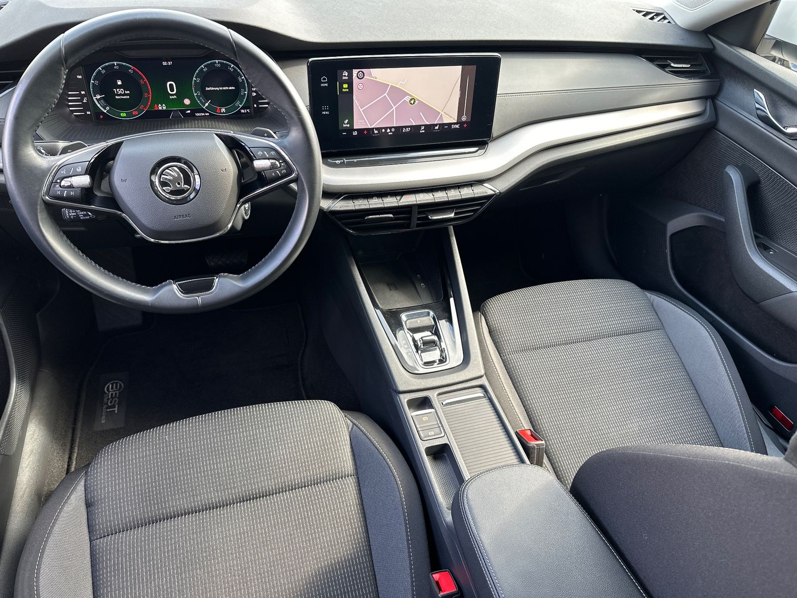 Fahrzeugabbildung SKODA Octavia Combi 2.0 TDI DSG Ambition NAV+LED+ACC