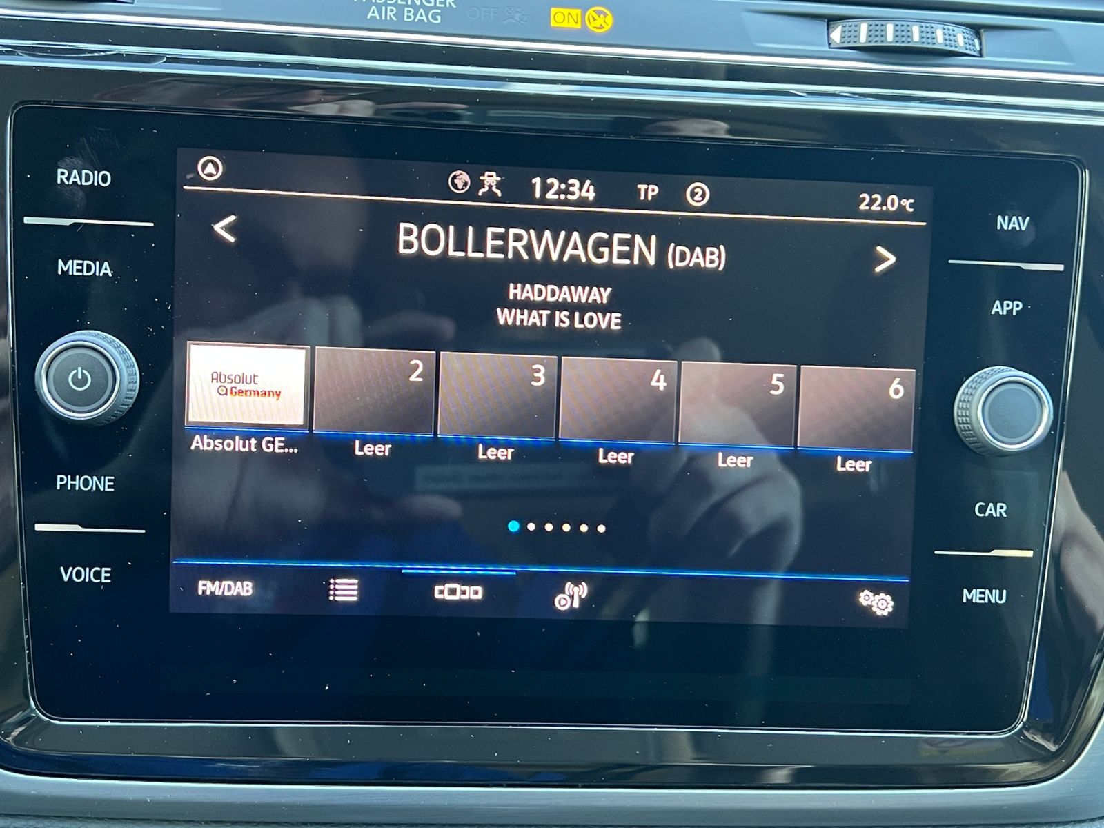 Fahrzeugabbildung Volkswagen Touran Comfortline 1.5 TSI DSG *7-Sitzer, Easy-O