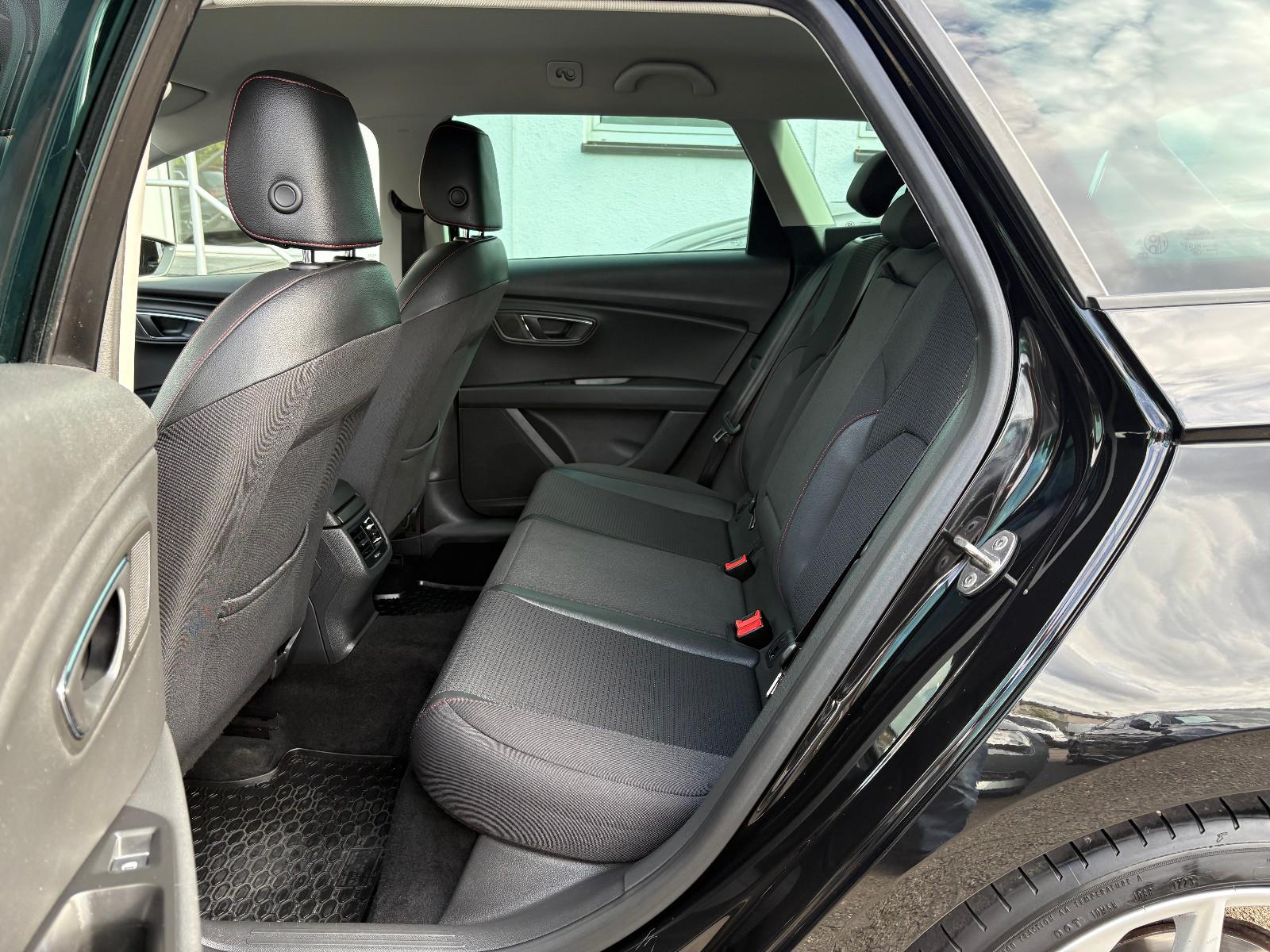 Seat Leon 2015 — photo 23