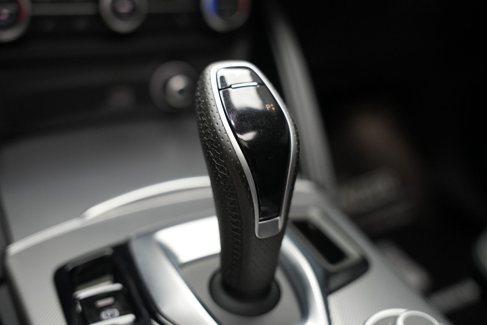 Fahrzeugabbildung Alfa Romeo Stelvio Veloce*Panorama*Harman&Kardon*Memory*Kam
